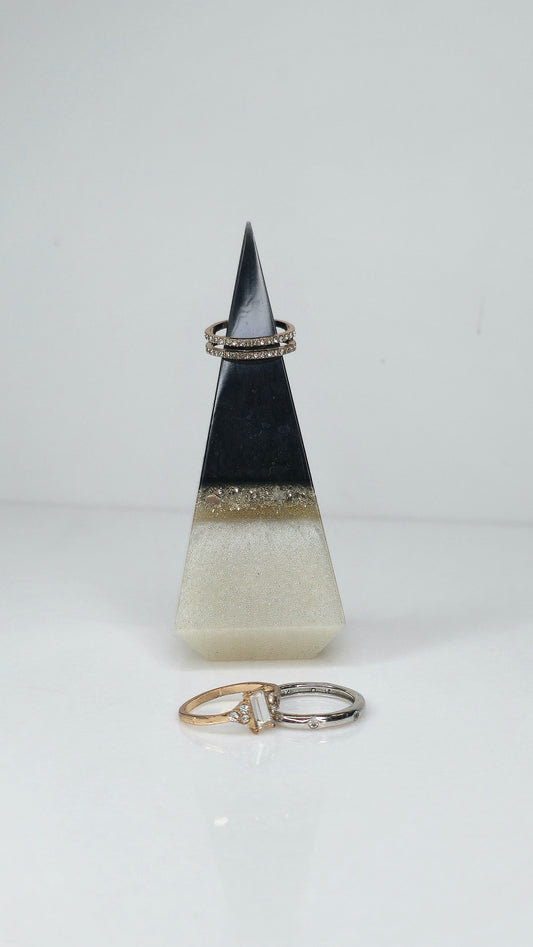 Pearl Ivory Ring Pyramid
