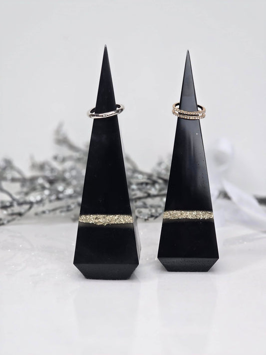 Black Onyx Pyramid Ring Holder