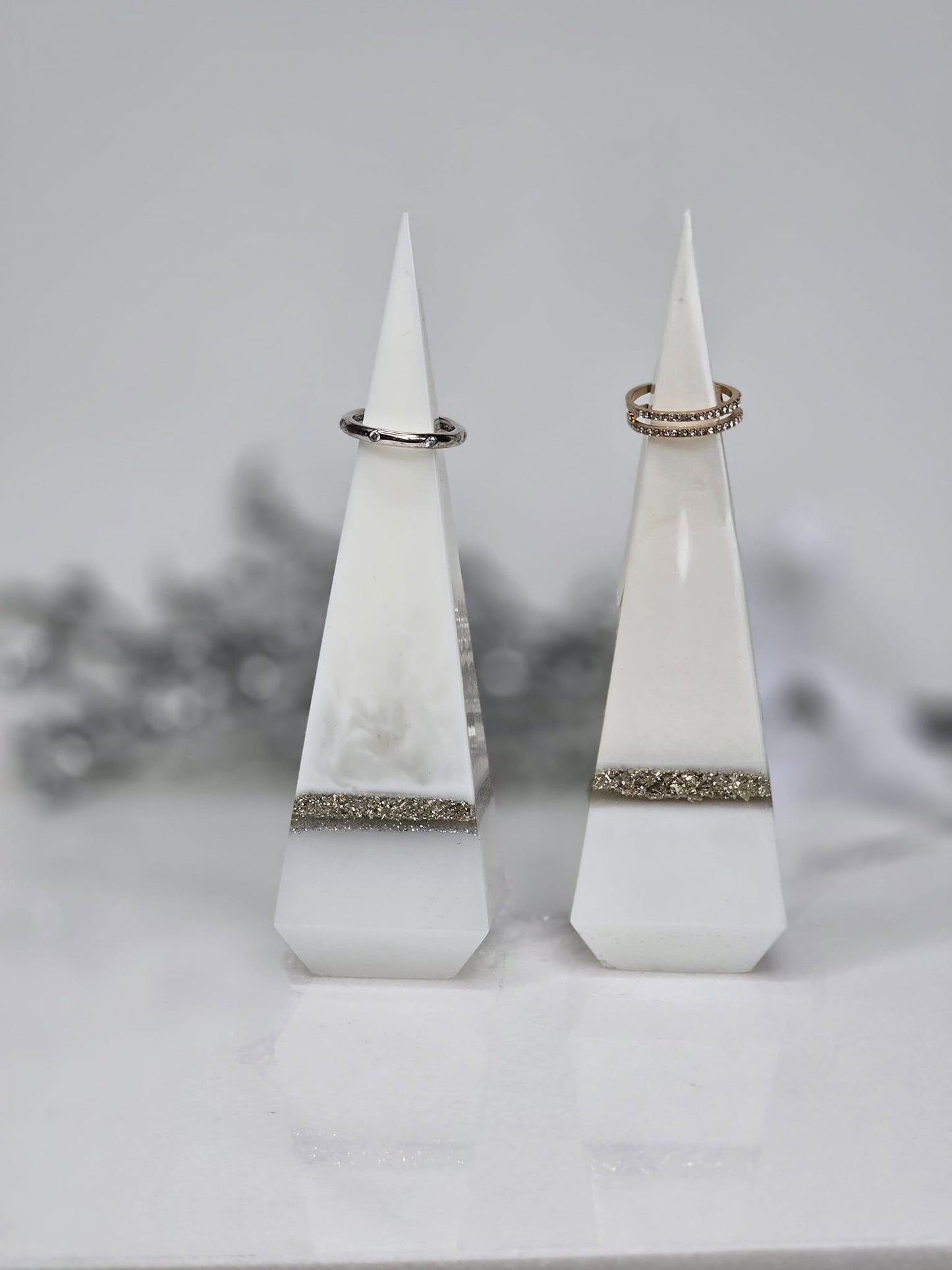 White Pearl Pyramid Ring Holders